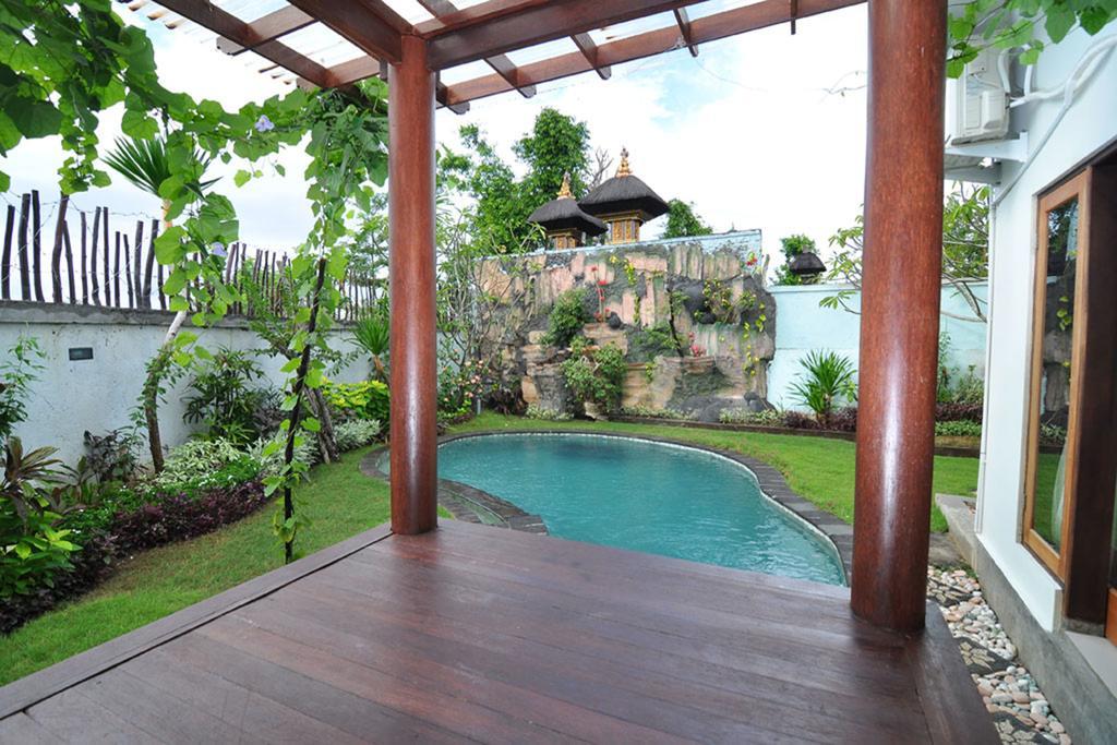 Kandava Villa Jimbaran Esterno foto
